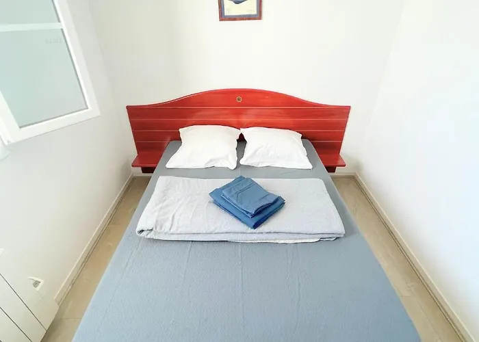 Avec Piscine - Vue * 莱萨布勒-多洛讷