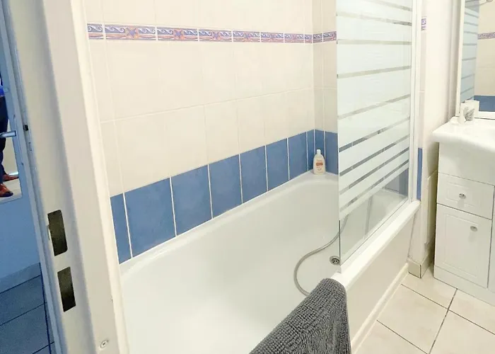 Avec Piscine - Vue * 莱萨布勒-多洛讷