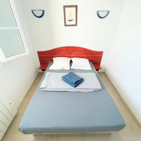 Avec Piscine - Vue Apartment