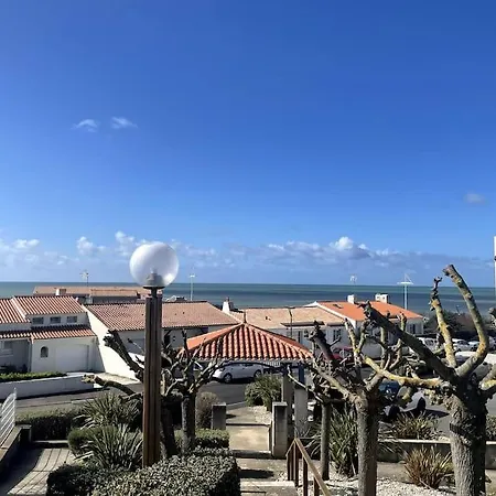 Apartment Avec Piscine - Vue La Chaume