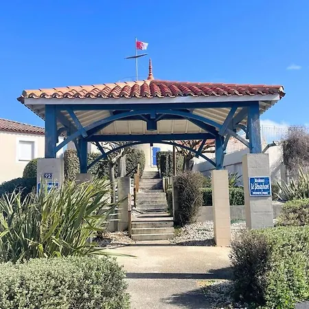 Apartment Avec Piscine - Vue