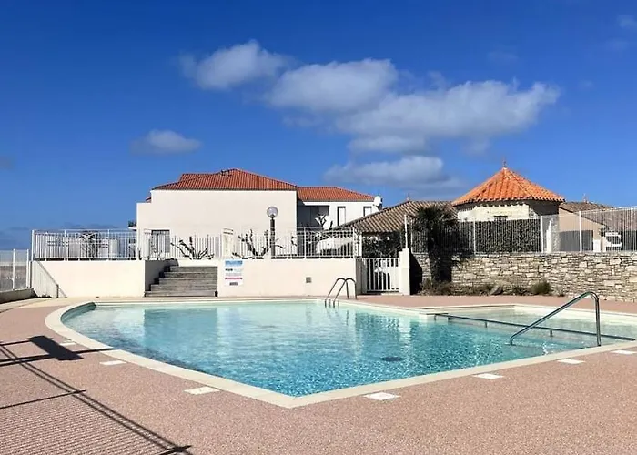 Avec Piscine - Vue Apartman Les Sables-dʼOlonne